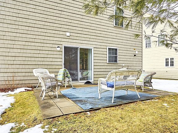 5th image of 53 Fairway Dr #53