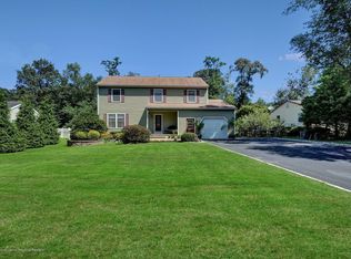 22 Brown Ln, New Egypt, NJ 08533