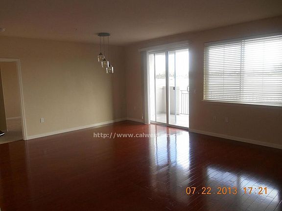 3rd image of 809 Auzerais Ave Unit 332