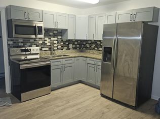 (Undisclosed Address), Lansing, IL 60438