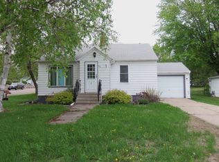 300 E Broadway St, Starbuck, MN 56381