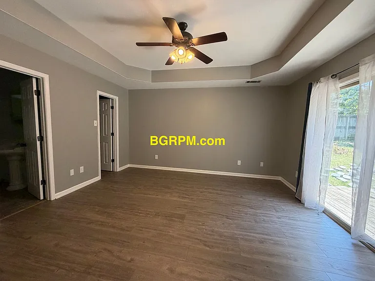 113 Corbin Cir — Photo 6