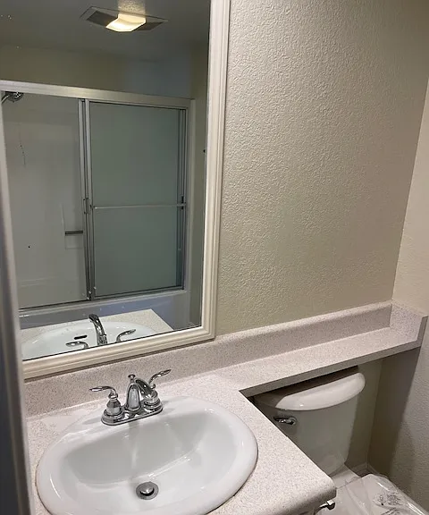 4453 Woodman Ave #9 — Photo 13