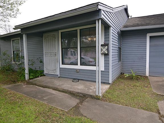 2nd image of 810 Longley St