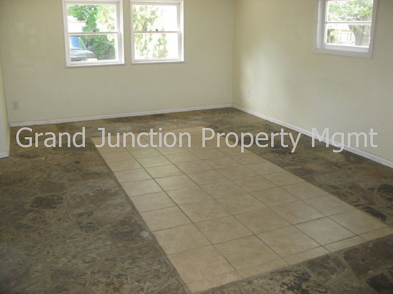 2nd image of 1266 Texas Ave