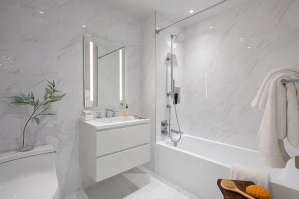 Rented by Manhattan Realty Group | media 15