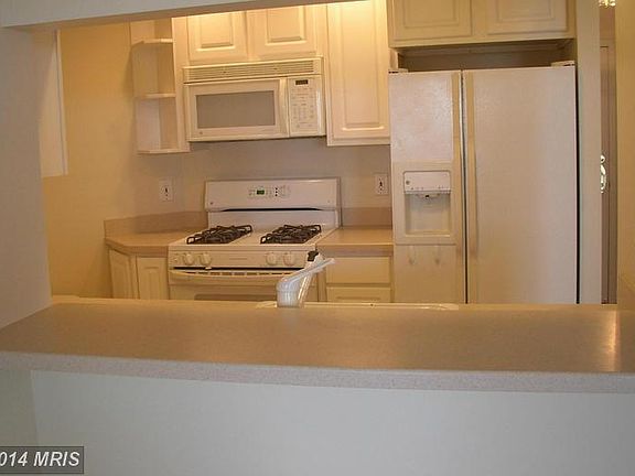 4th image of 901 N Monroe St APT 1210