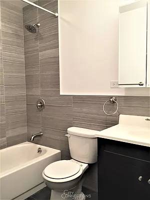 Rented by City Connections Realty | media 32