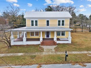 114 NW 4th St, Snow Hill, NC 28580