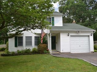 248 Mount Vernon Ave, Medford, NY 11763
