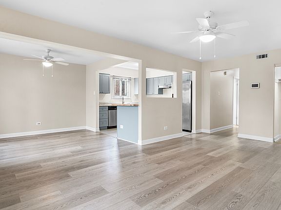 3rd image of 22509 Pleasant Dr APT 1