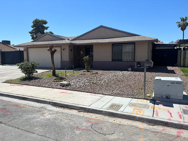 5631 Winchester Ct — Photo 2