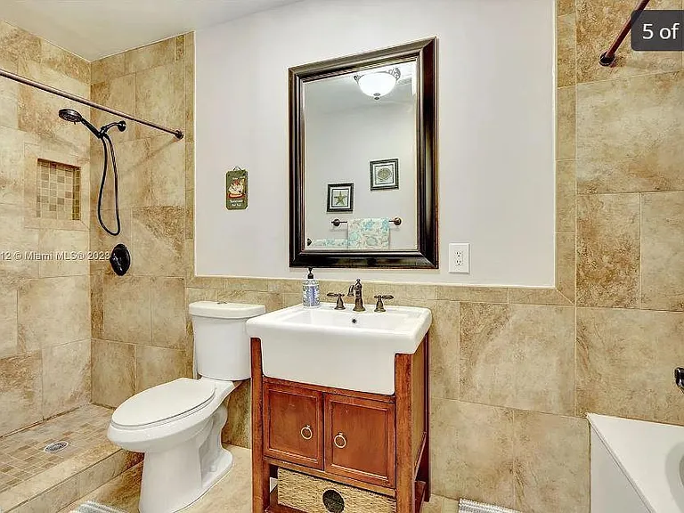 13203 SW 205th Ln — Photo 5