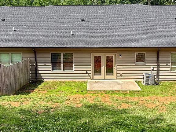 3rd image of 5928 Knox Hill Way