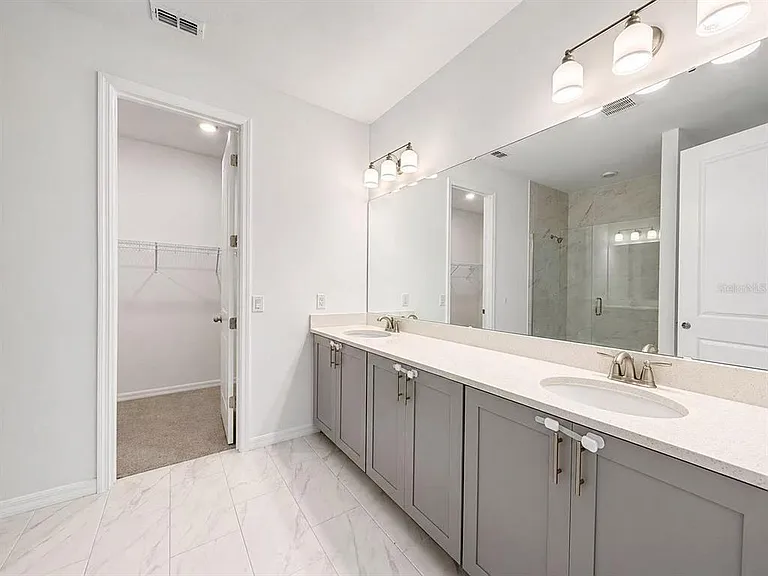 2272 Derwent Dr — Photo 20