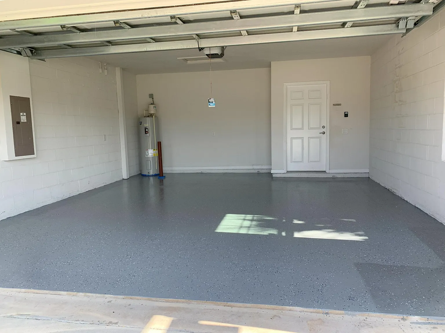 3 bed, 2.0 bath, 1534 sqft, $2,400 — Photo 3