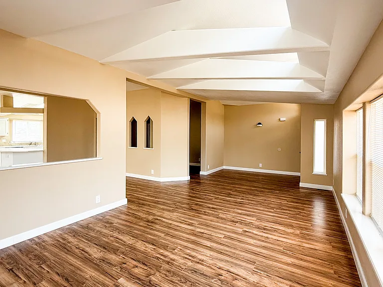 6477 Boulder Way — Photo 9