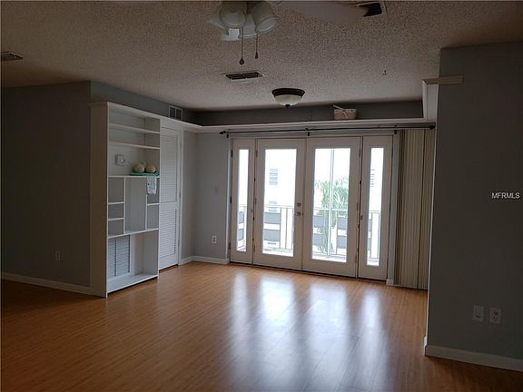4th image of 5705 80th St N Unit 408