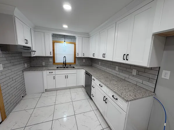 2435 Lexington Rd, Athens, GA 30605