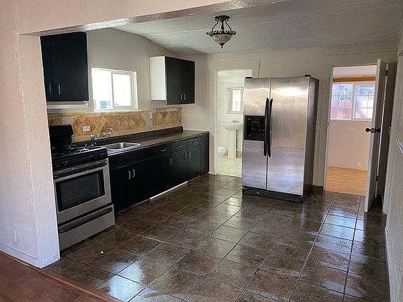 5th image of 2679 Parker Ave #2