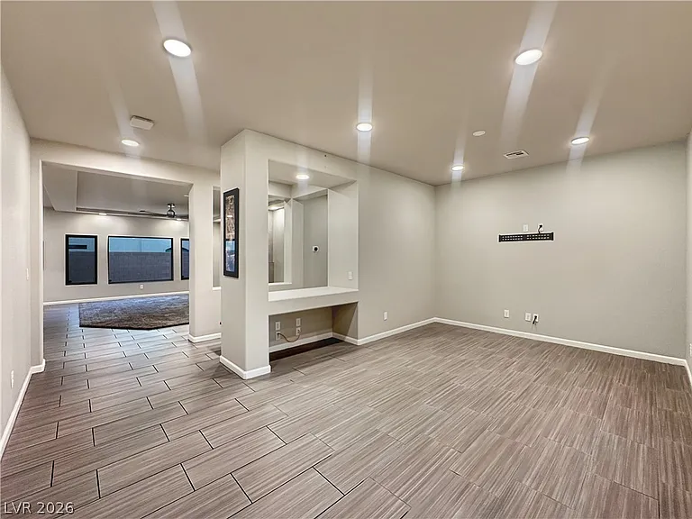 6305 Carmel Creek Ave — Photo 20