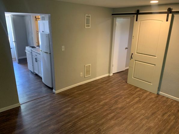 1101 Pekin Ave #1