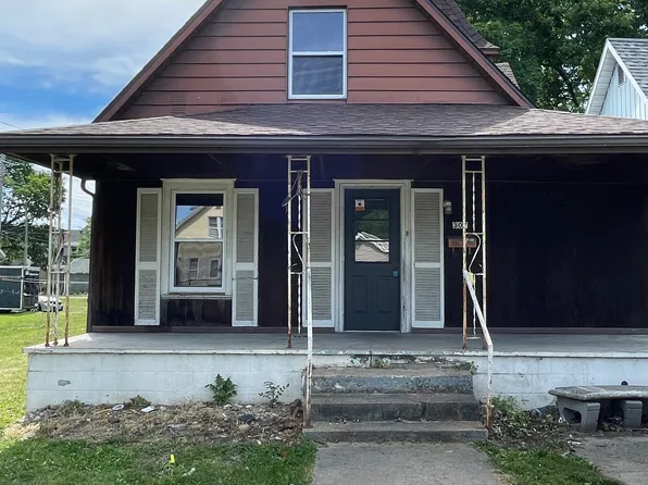 307 S 9th St, Goshen, IN 46528