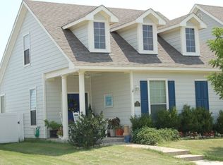 9812 Birch Dr, Aubrey, TX 76227