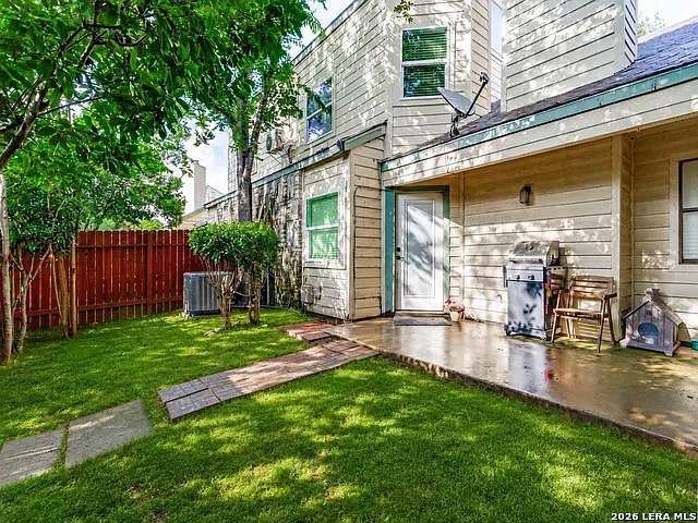 8535 Echo Creek Ln — Photo 11