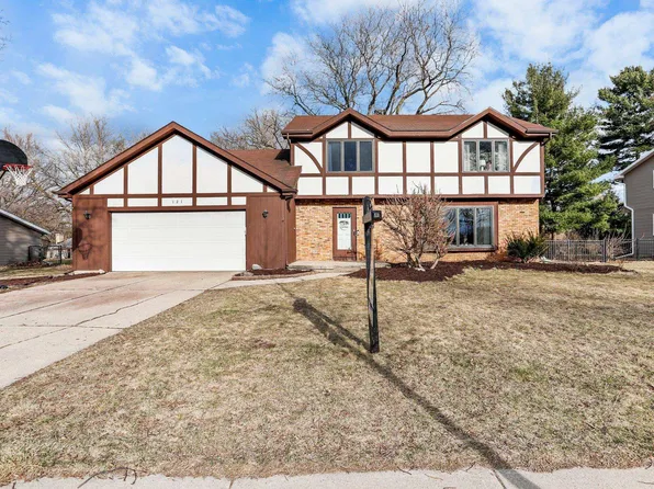 121 S Yellowstone Dr, Madison, WI 53705