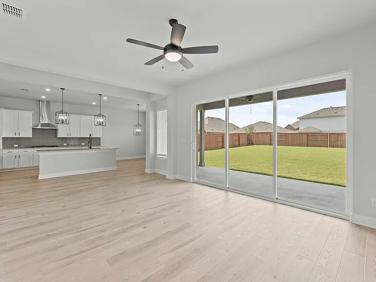 110 Nandina Path — Photo 4