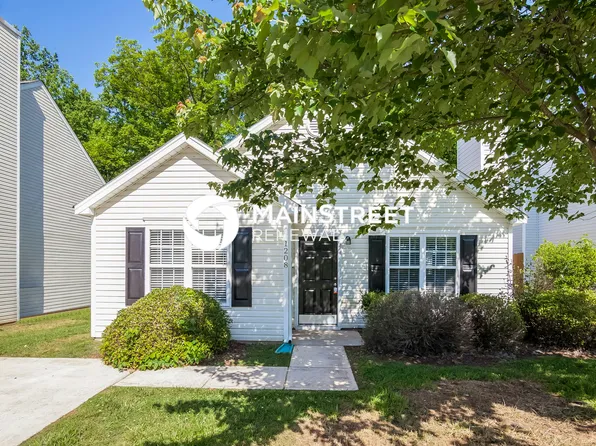 1208 McAllister Dr, Charlotte, NC 28216