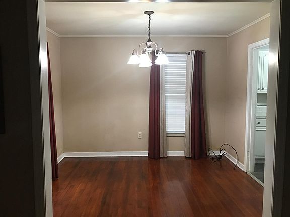 3rd image of 1309 Laudeen Dr