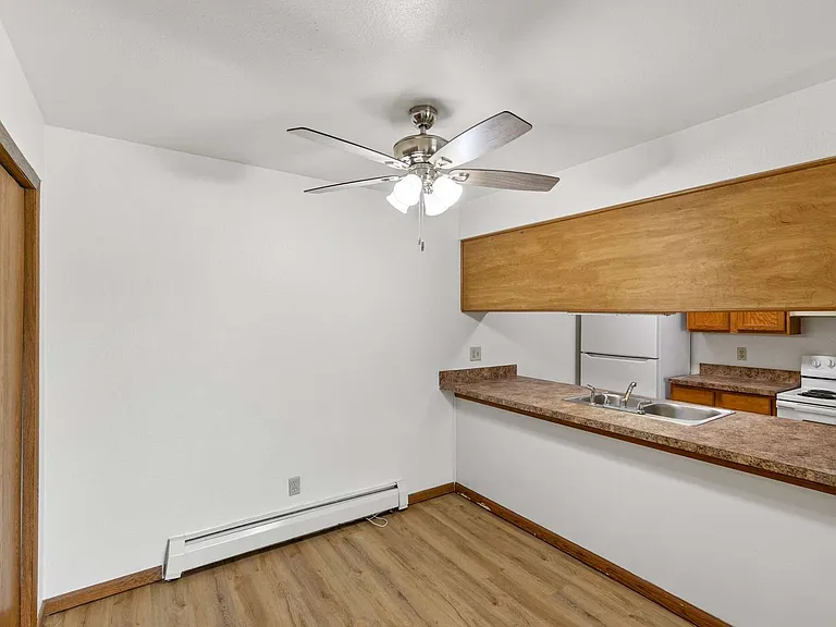 York Hills Apartments ( York Hills Apts LLC) — Photo 25