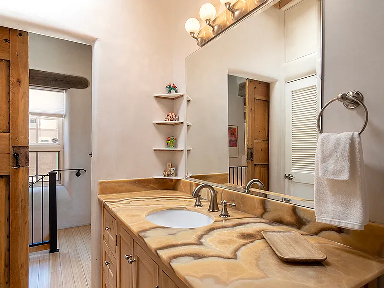 537 Garcia St — Photo 10