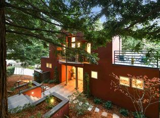 6940 Charing Cross Rd, Oakland, CA 94705