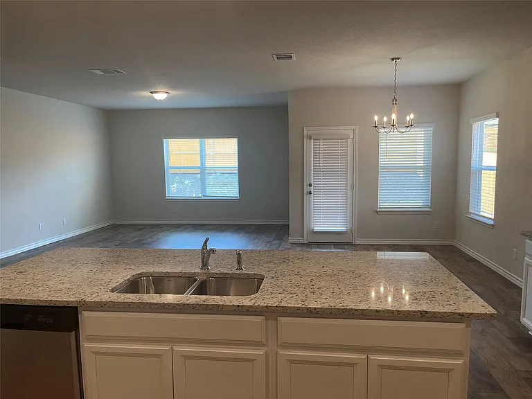 445 Blue Stem Rd — Photo 7