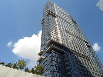 Sold by Manhattan Network Inc.