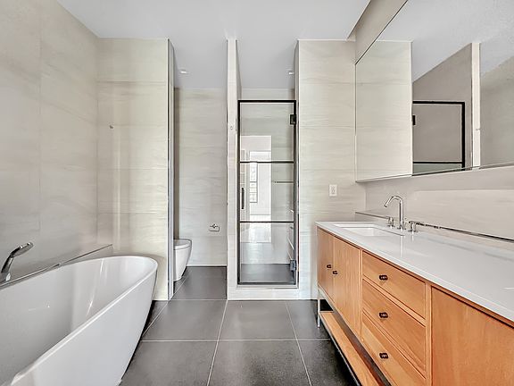 4th image of 506 La Guardia Pl #3