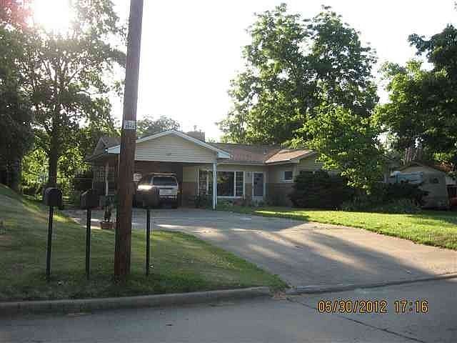 1st image of 1601 N Henderson Ave