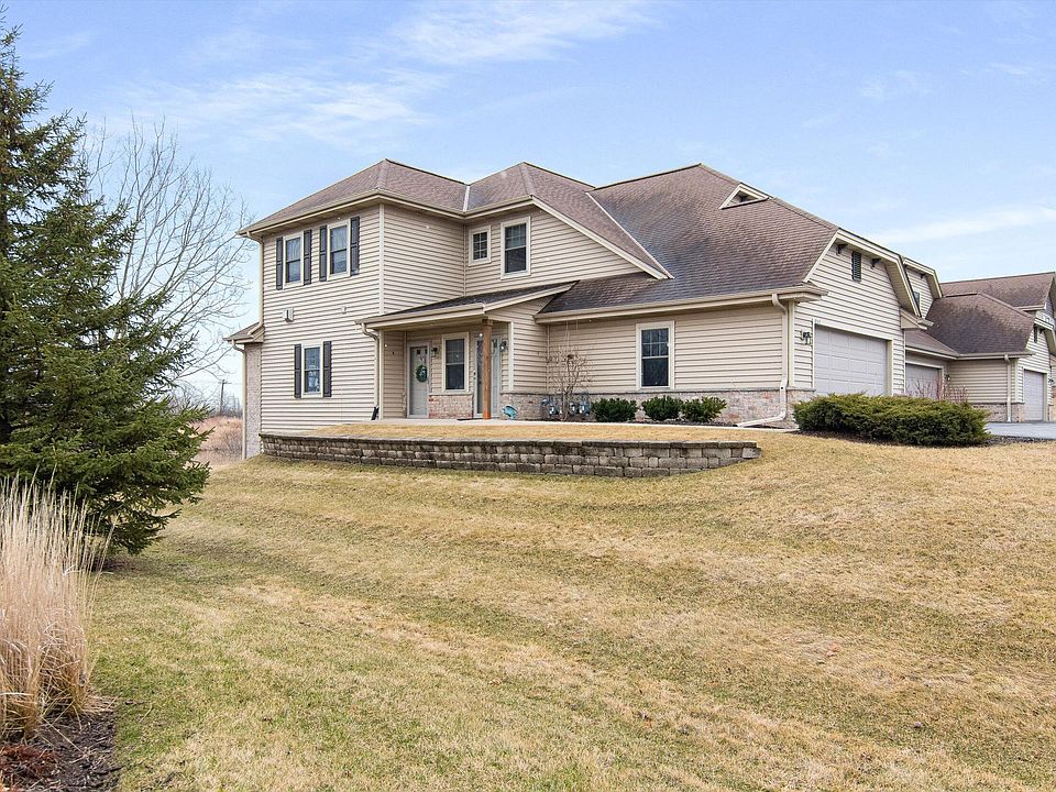 1st image of 1612 New Port Vista Dr