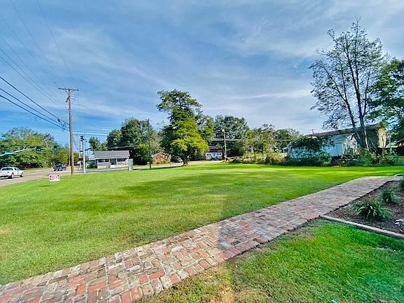 3rd image of 1102 Pearl River Ave #2