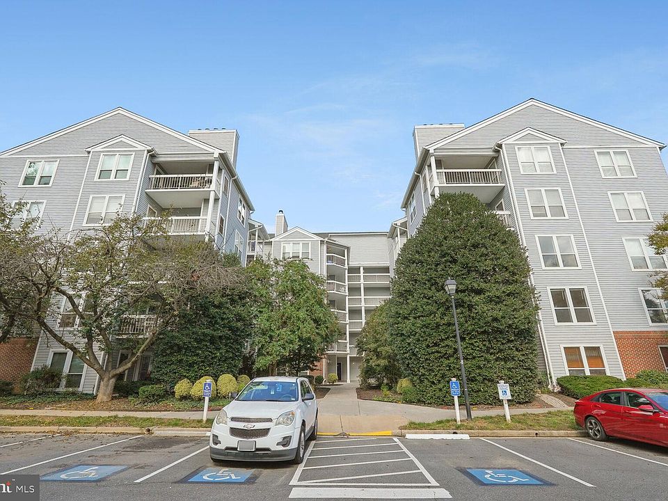 1st image of 3176 Summit Square Dr APT B2