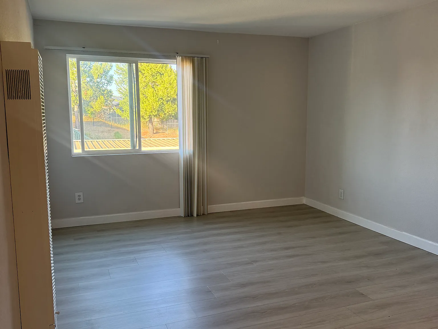 2 bed, 945 sqft, $2,600 — Photo 4