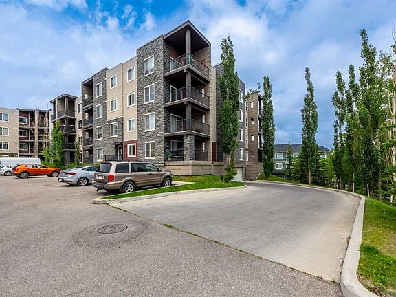 2nd image of 195 E Kincora Glen Rd NW #423
