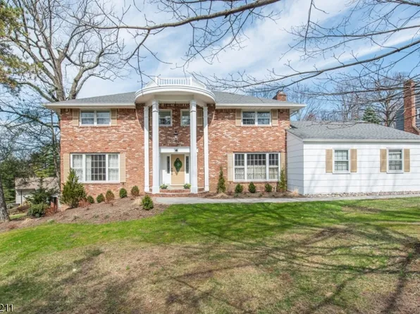 5 Robin Hill Rd, North Caldwell Boro, NJ 07006