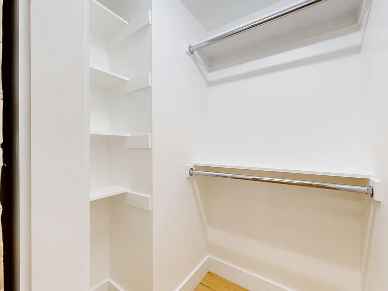 869 Sutter St #107 — Photo 8