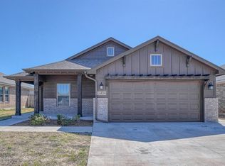 3404 Piney River Dr, Yukon, OK 73099