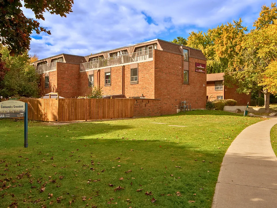 68 Cassandra Blvd