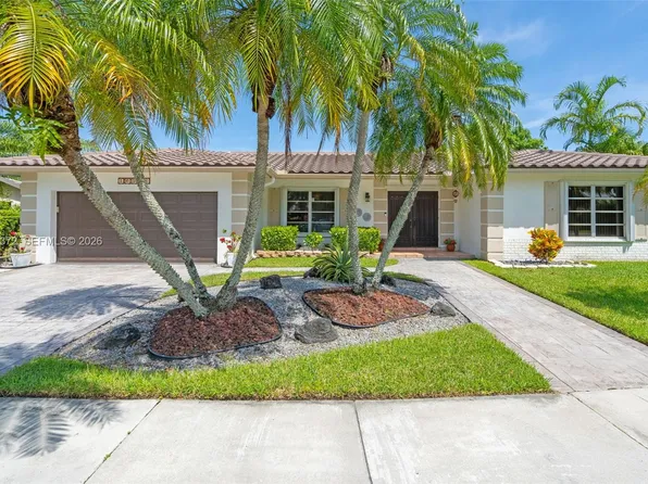 16561 Royal Poinciana Dr, Weston, FL 33326